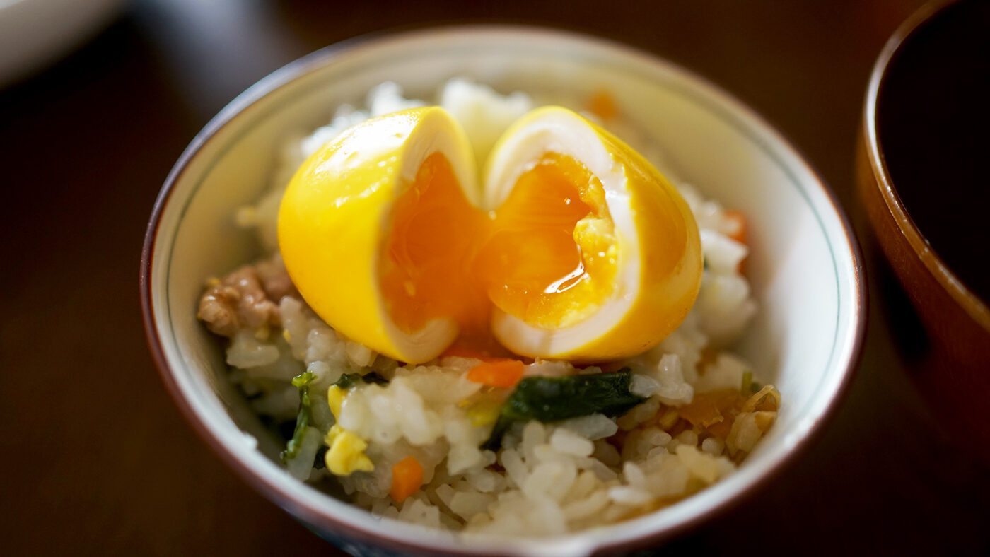 カレー味玉チャーハン乗せ