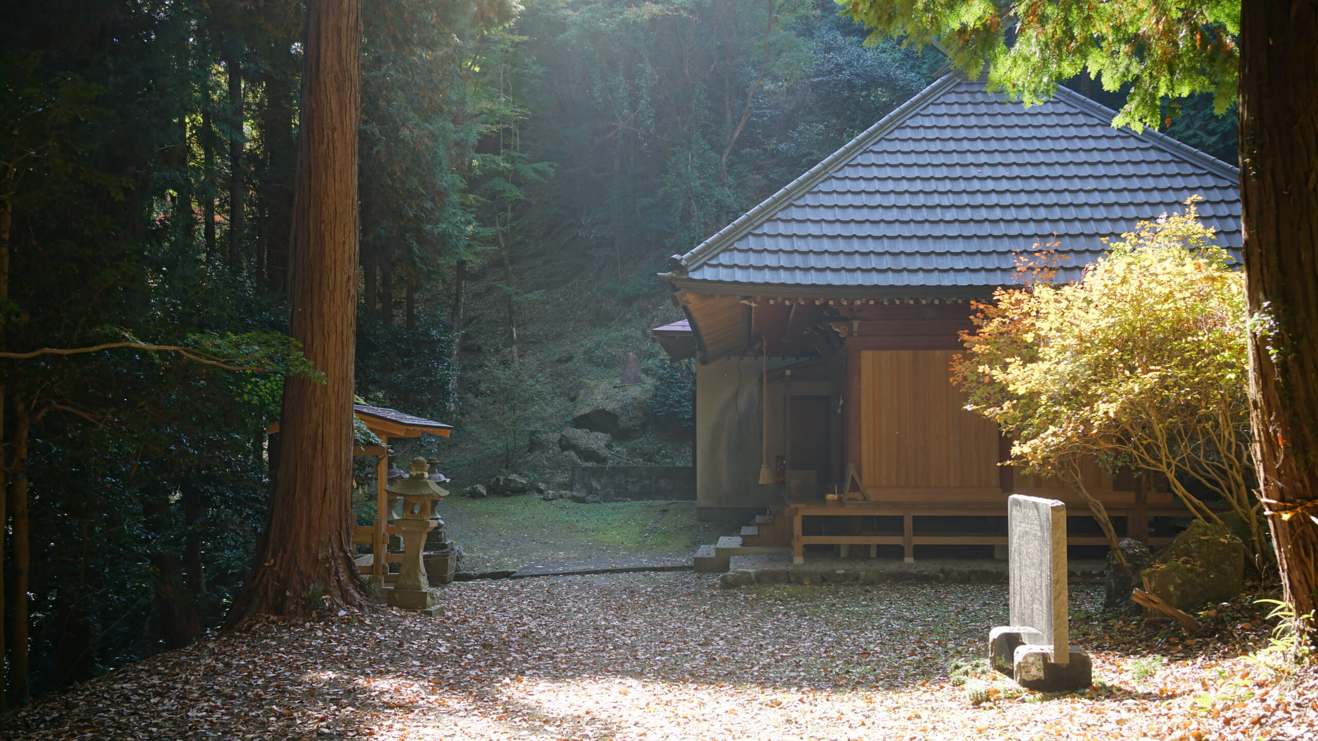 弁天山の貴志嶋神社