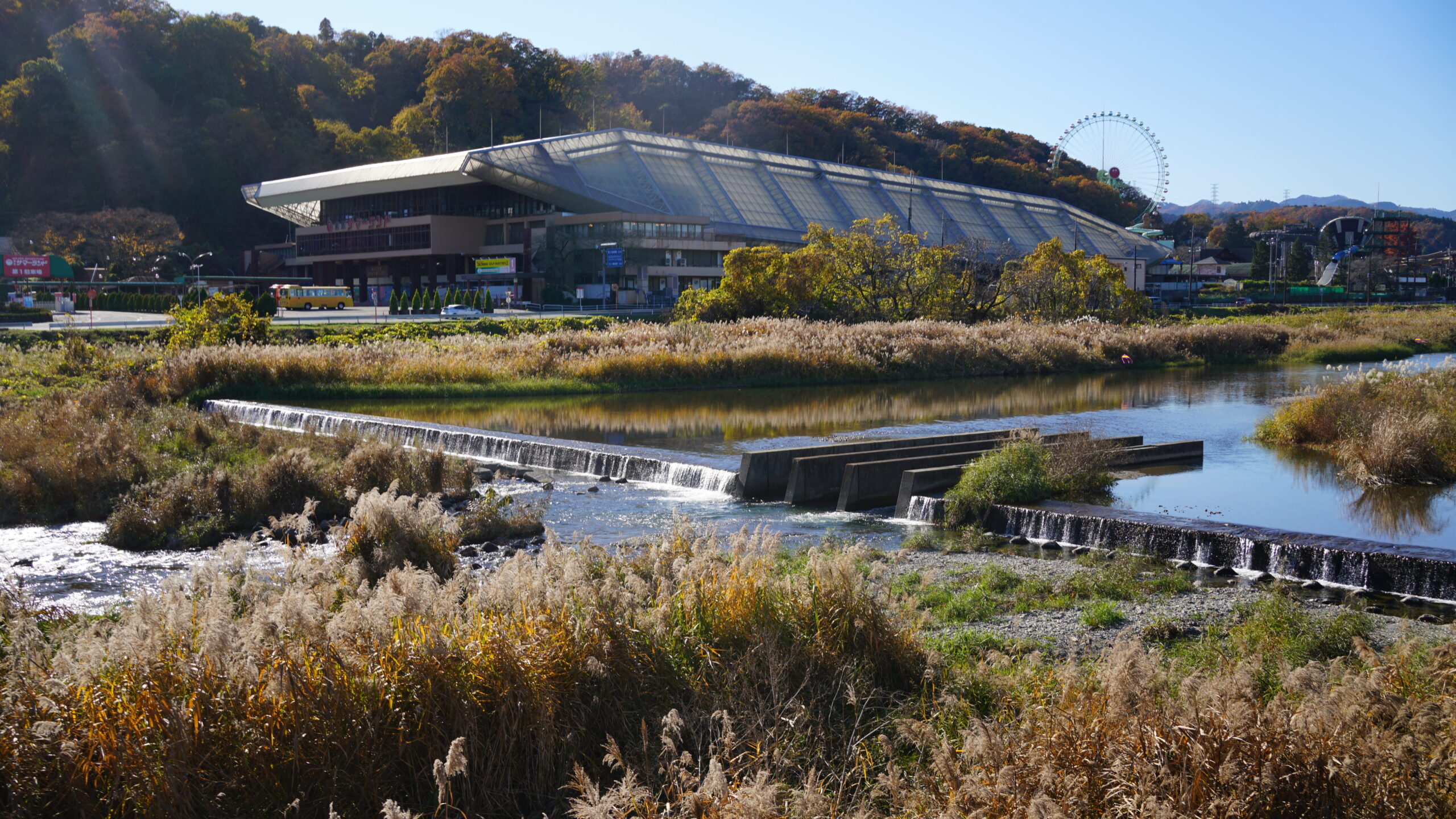 秋川沿いの東京サマーランド